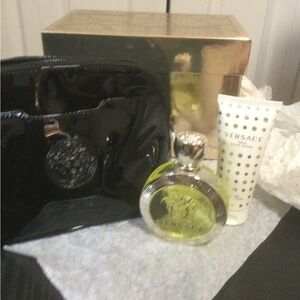 ❤️Versace Eros Woman Perfume Set with Black Pouch❤️